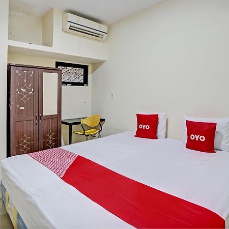 Oyo 93112 Garden Homestay 3 Merlion Surabaya Exterior photo