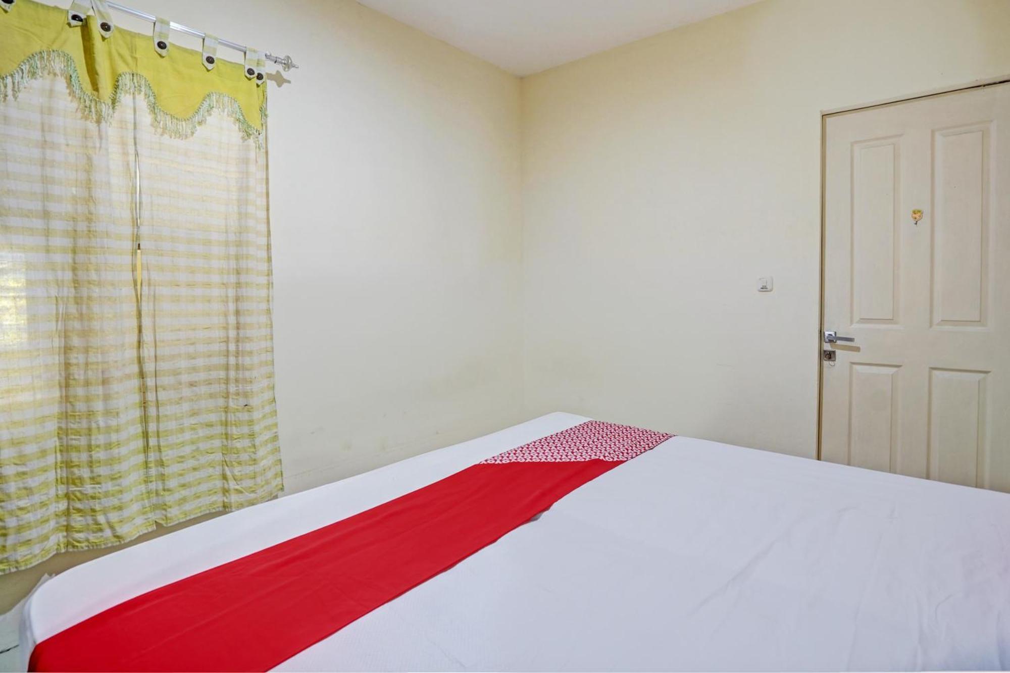 Oyo 93112 Garden Homestay 3 Merlion Surabaya Exterior photo